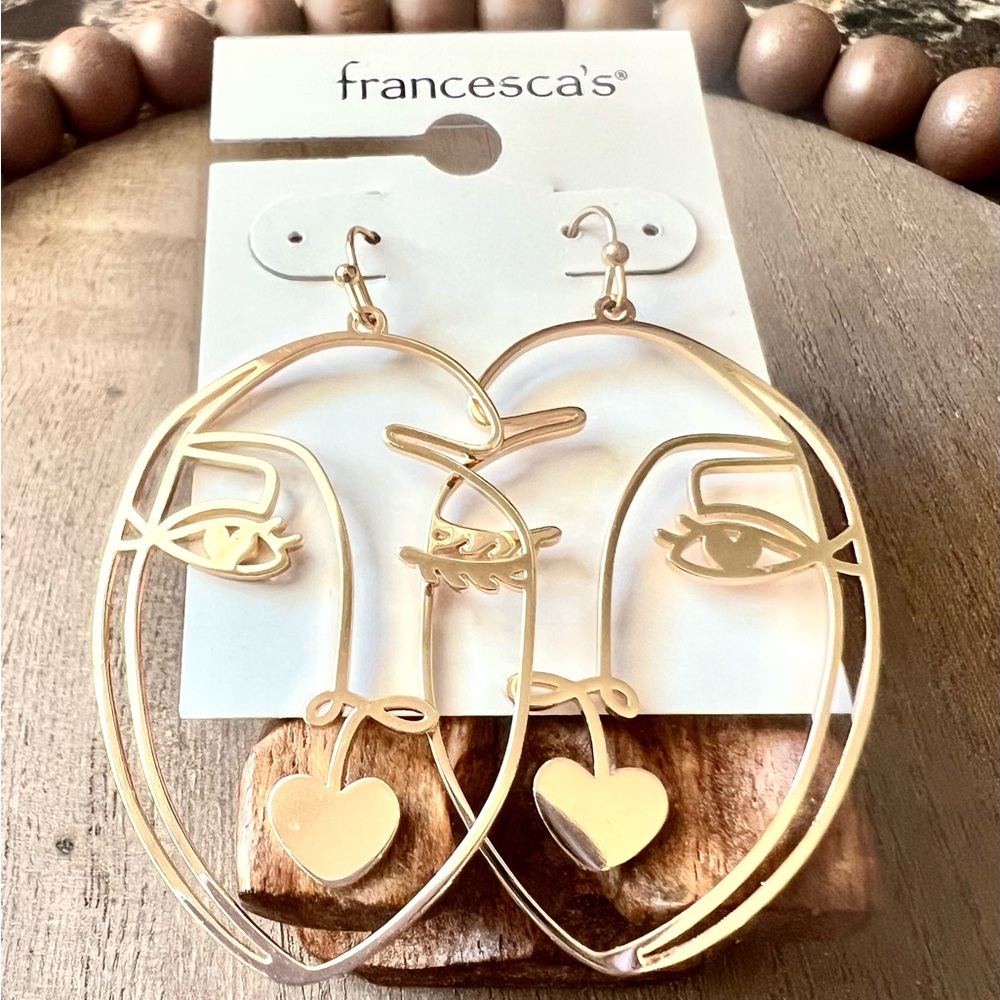 Francesca's Morgan Outlined Face Drop Heart Gold Pierced Earrings NWT - Picture 2 of 3